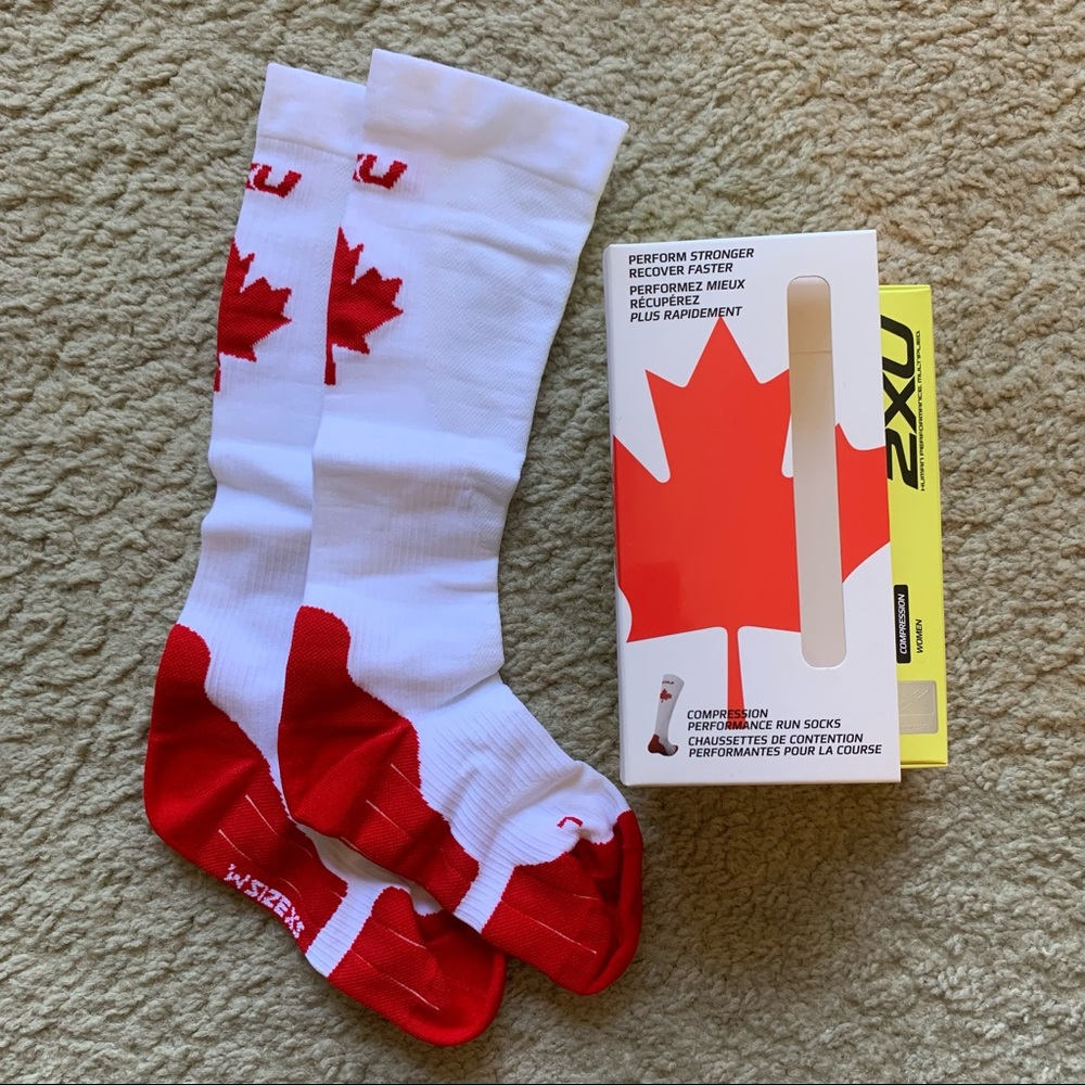 NWT Women’s 2xu Compression Performance Run Socks - Compression Socks